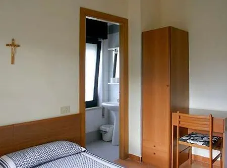 Casa Per Ferie Eremo Santa Rosa Da Lima 2*